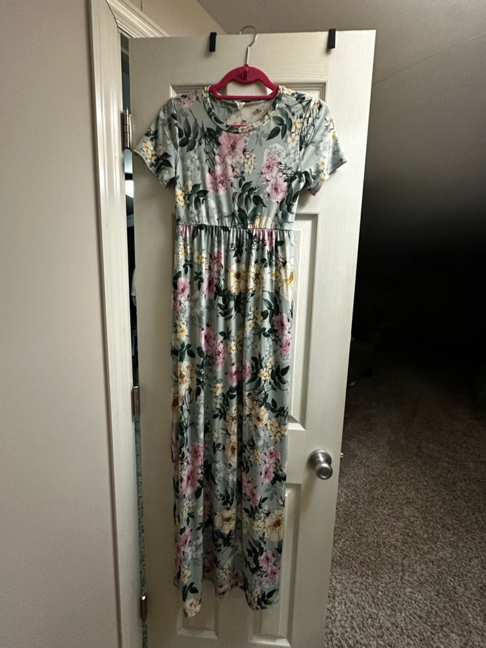 Pinkblush Floral Short-Sleeve Maxi Dress small